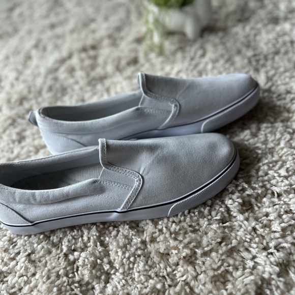 A New Day slip on Vans like white easygoing casual street sneaker womens… - Picture 3 of 4